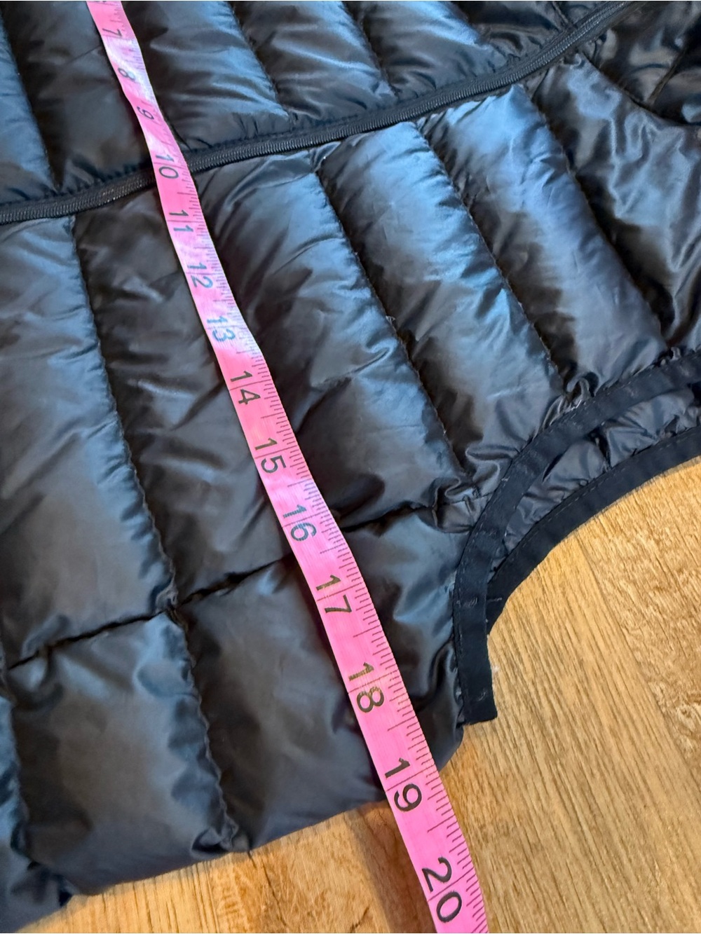Lole Black Hooded Quilted Down Puffer Vest Medium - Picture 6 of 8